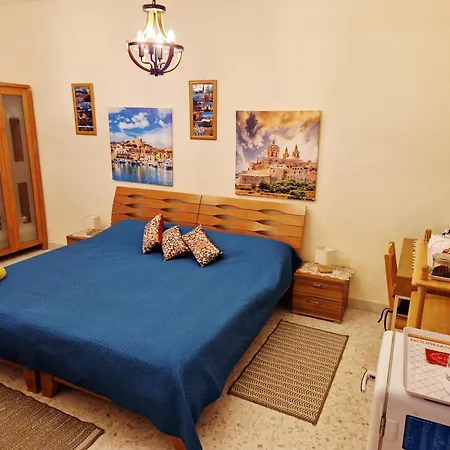 Проживание в семье Saracini's *