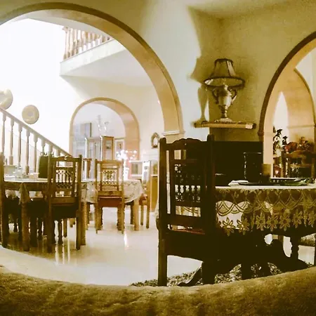 Gazde/Camere de închiriat Saracini's *