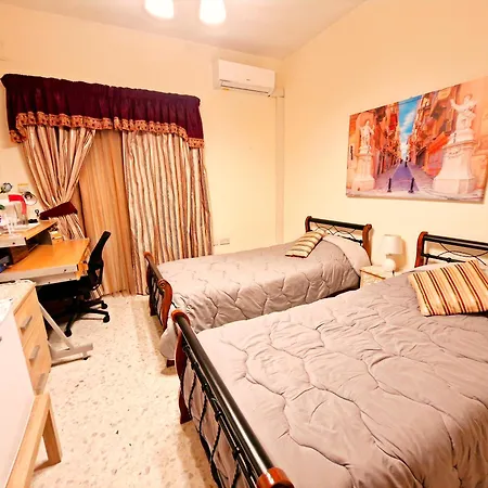 Homestay Saracini's