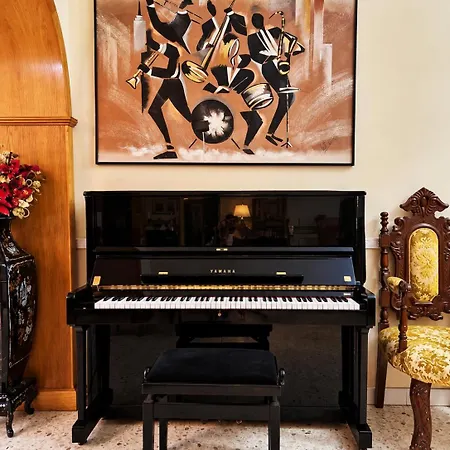 Saracini's Homestay szállás *